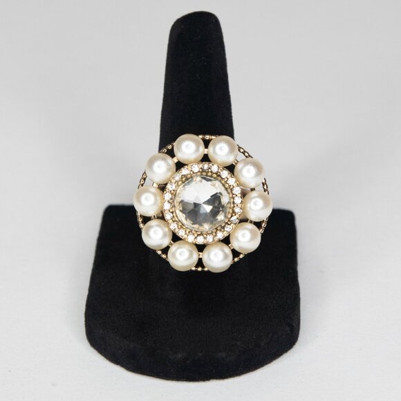 Adjustable Band Fashion Ring Size 6.5 Faux Diamonds Faux Pearls Faux Gold Band - Picture 9 of 15